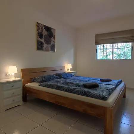 Apartment 16 Sunset View